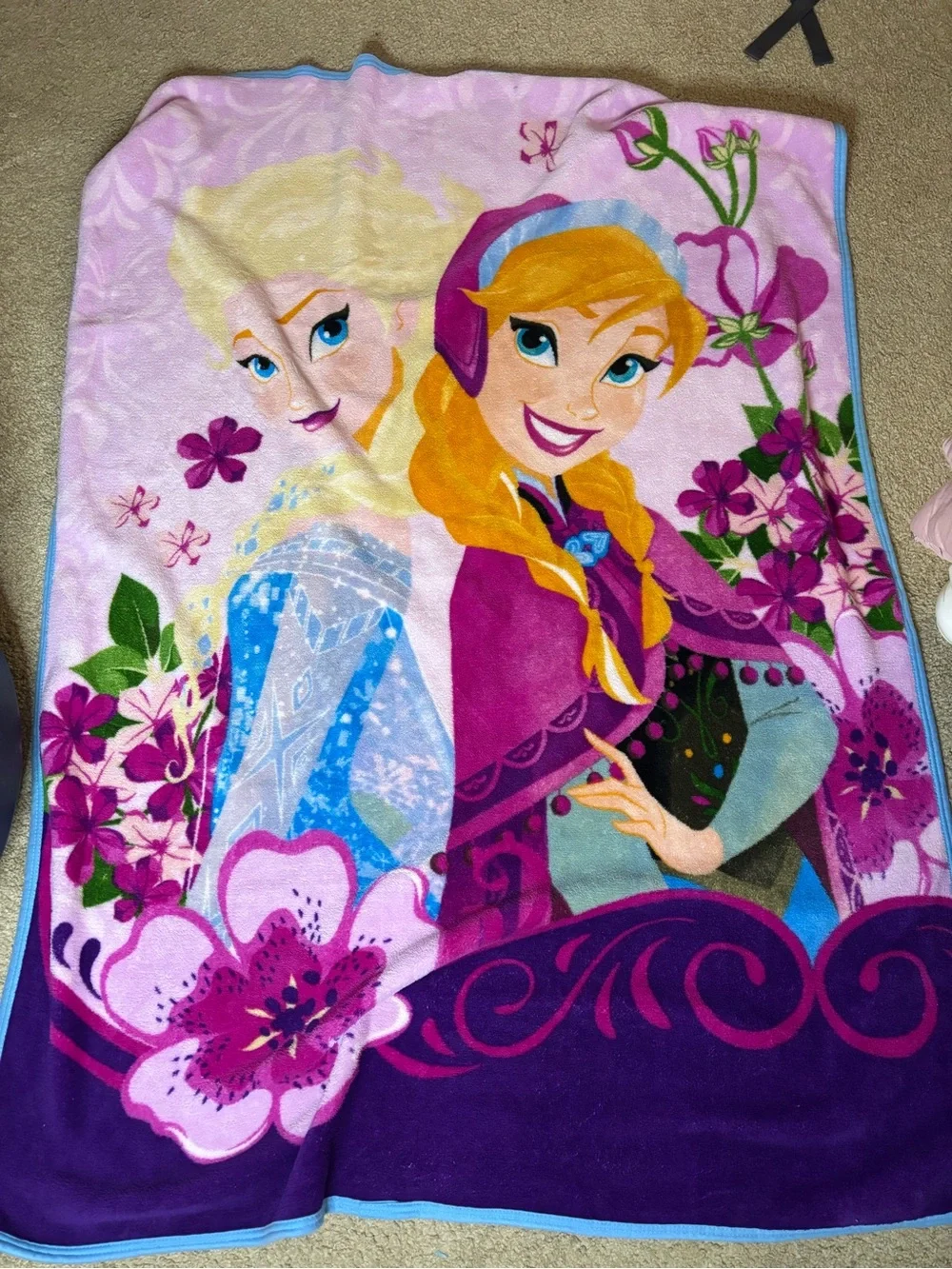 Disney Frozen Anna and Elsa Floral Pink & Purple Throw Blanket